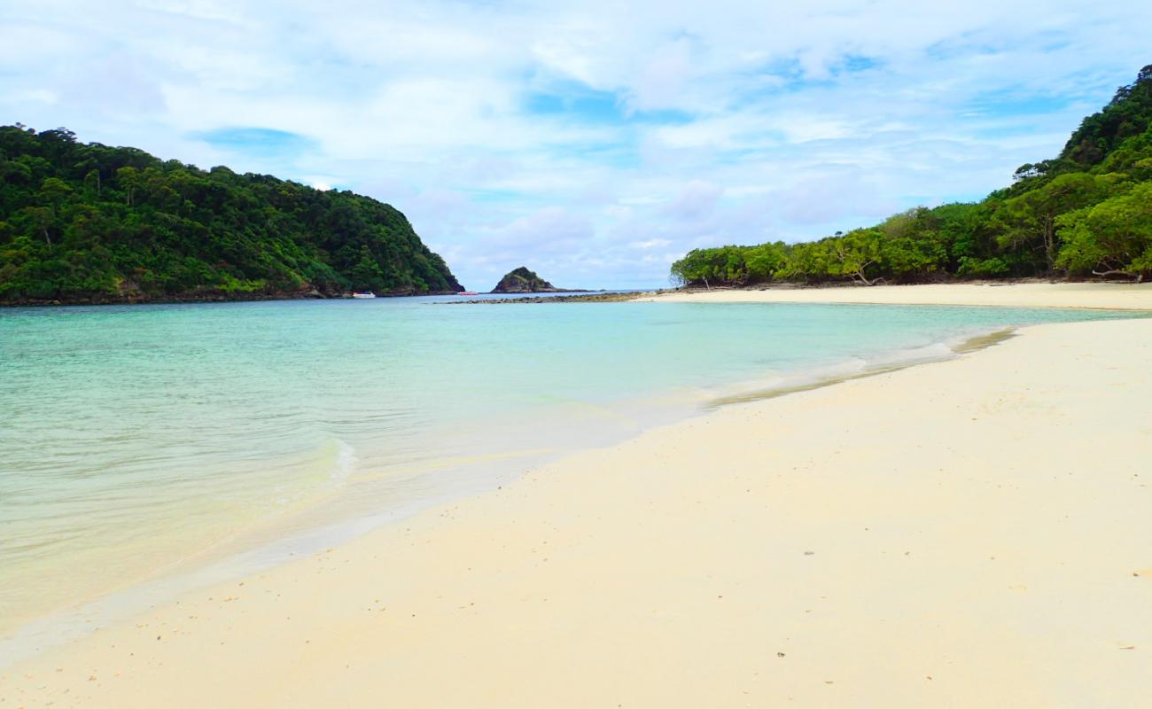 Foto af Mot Tanoi Beach med lys sand overflade