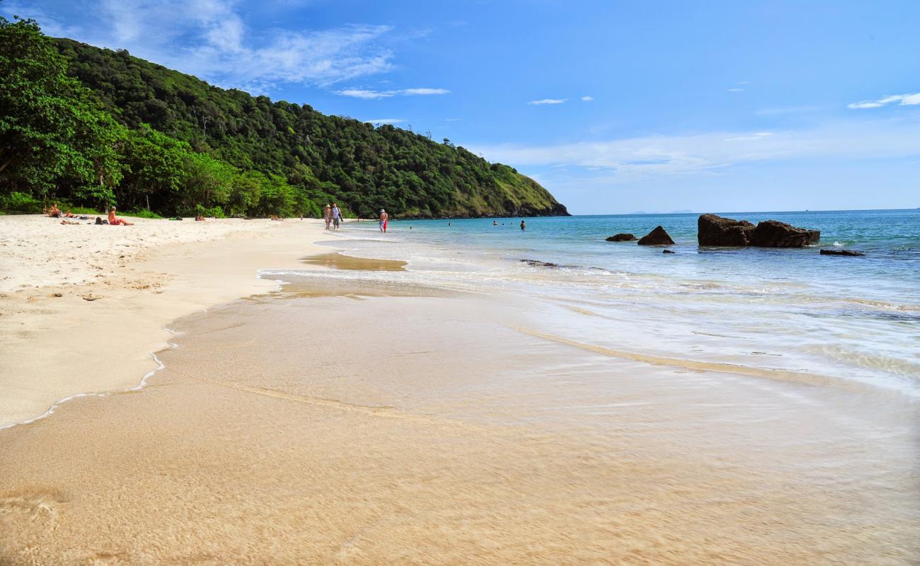 Foto af Bamboo Beach med lys sand overflade