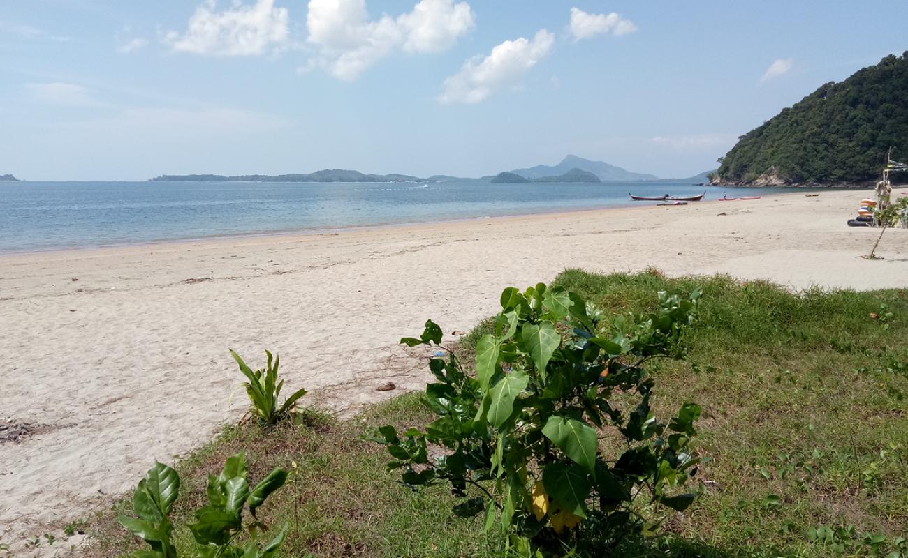 Foto af Beach camel Koh Lanta med lys sand overflade