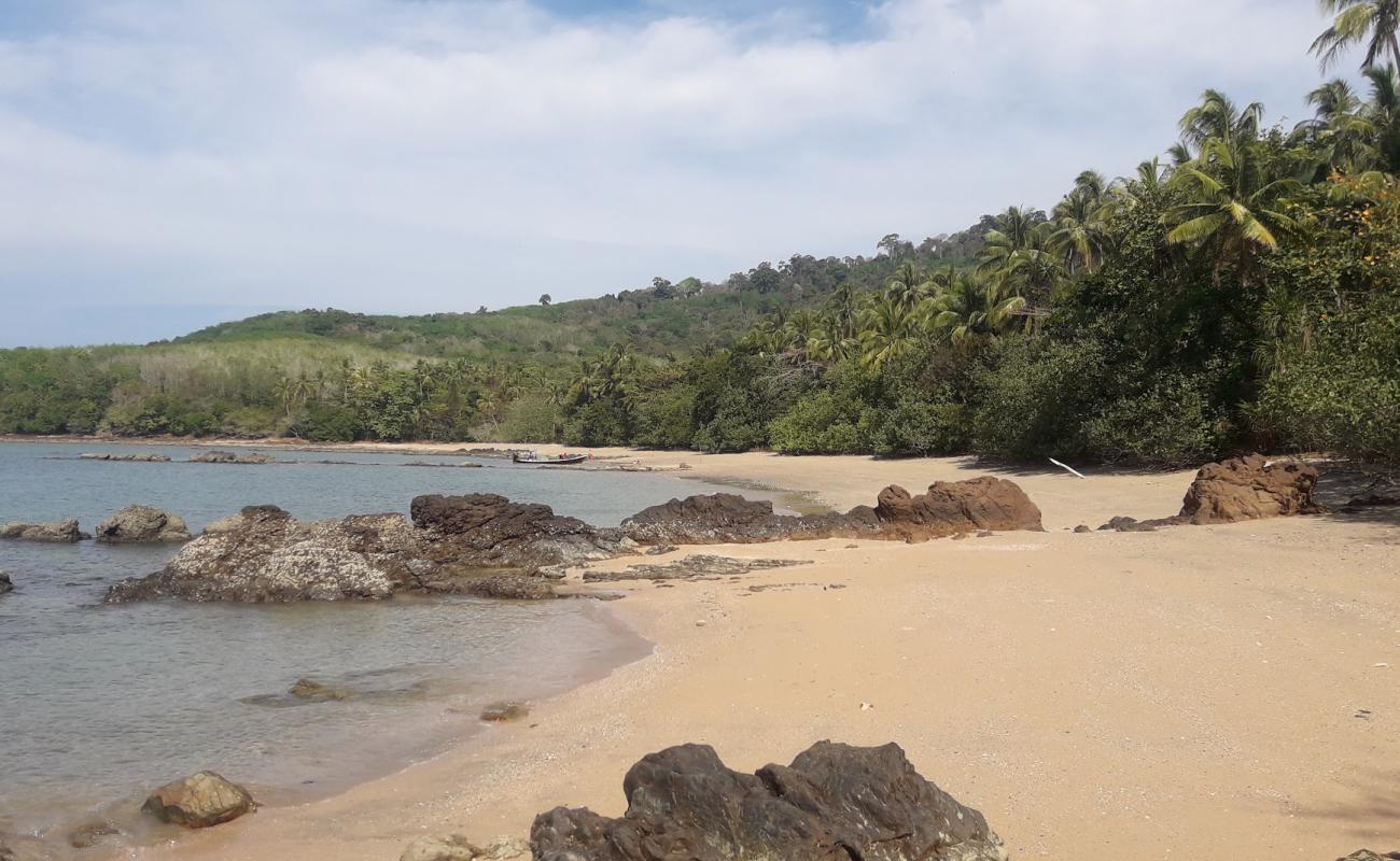 Foto af Panyang Beach med lys sand overflade