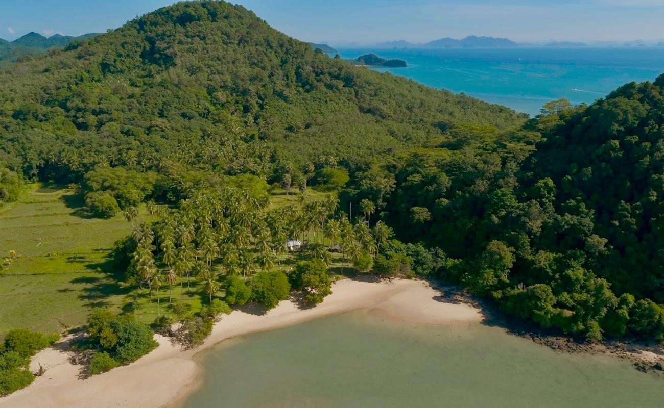 Foto af Ko Yao Noi Beach med lys sand overflade