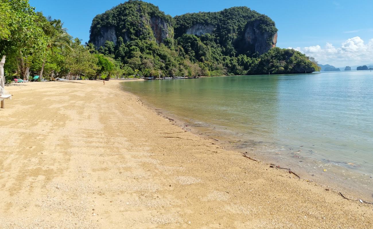 Foto af Koh Yao Strand med lys sand overflade