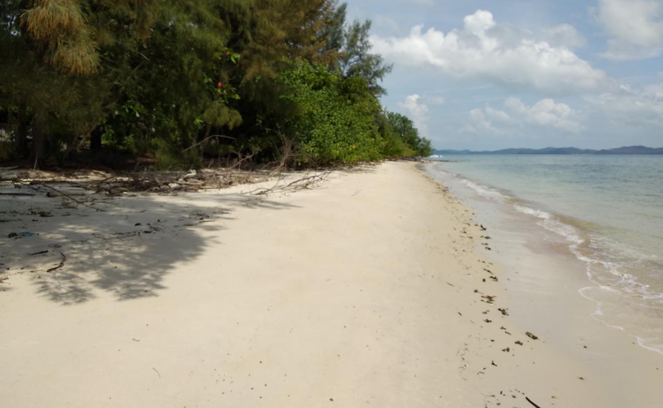 Foto af Pa Klok Beach med lys sand overflade