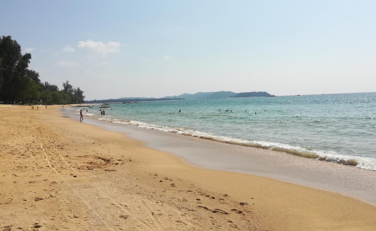 Foto af Khao Lak South Beach med lys fint sand overflade