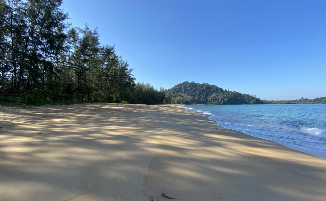 Foto af Ko Ra Beach med lys sand overflade