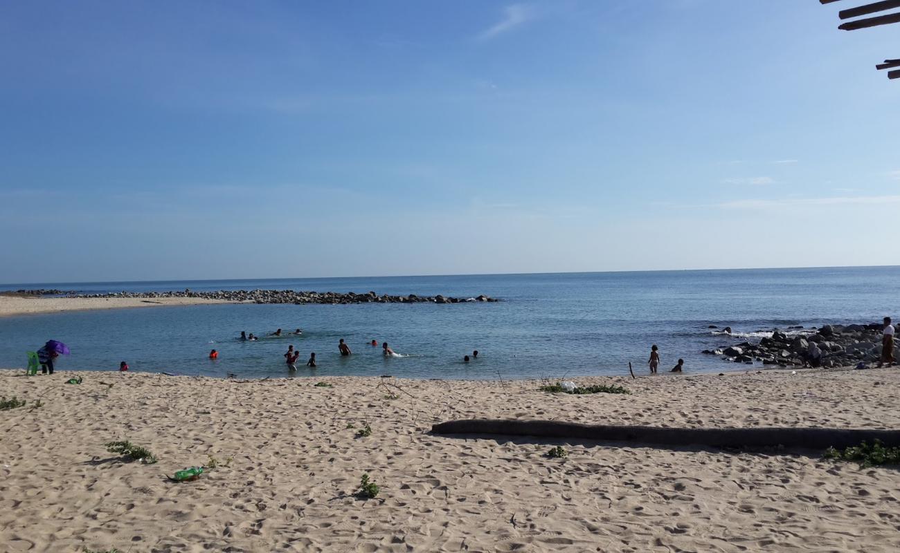 Foto af Samphimo Beach med lys sand overflade