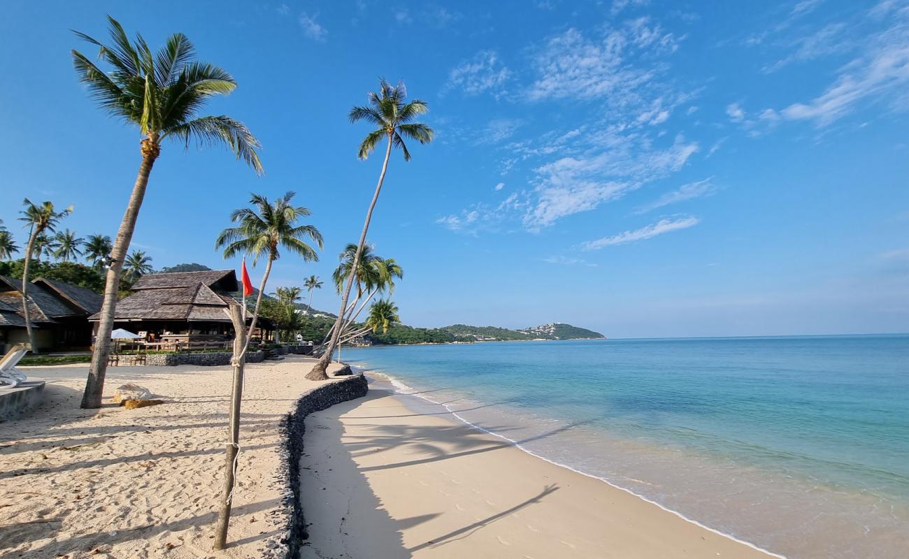 Foto af Bhundhari Beach med hvidt sand overflade