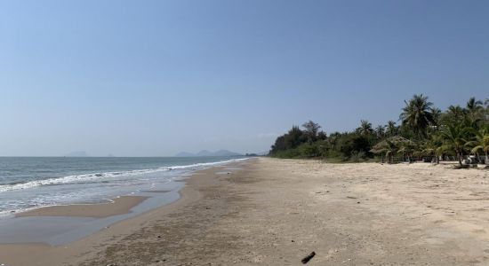 Bo Nok Beach