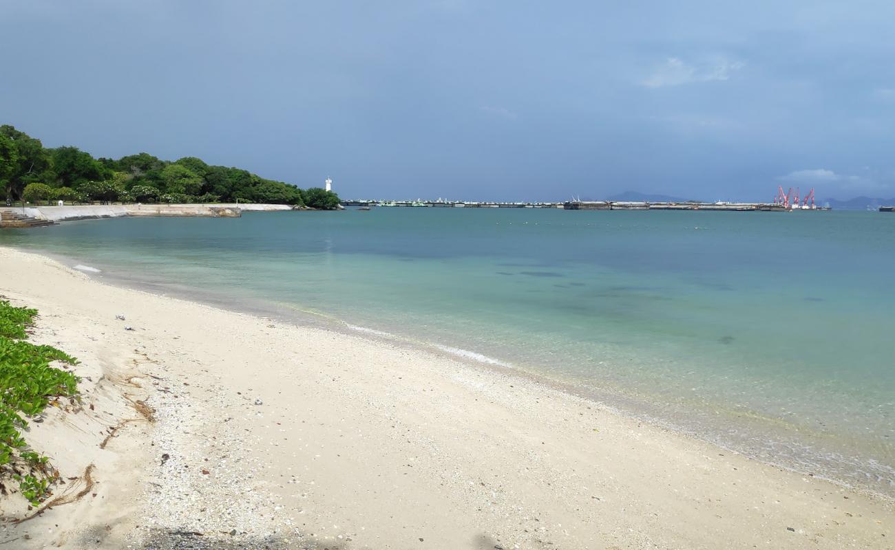 Foto af Tha Wang Beach med lyst sand & sten overflade