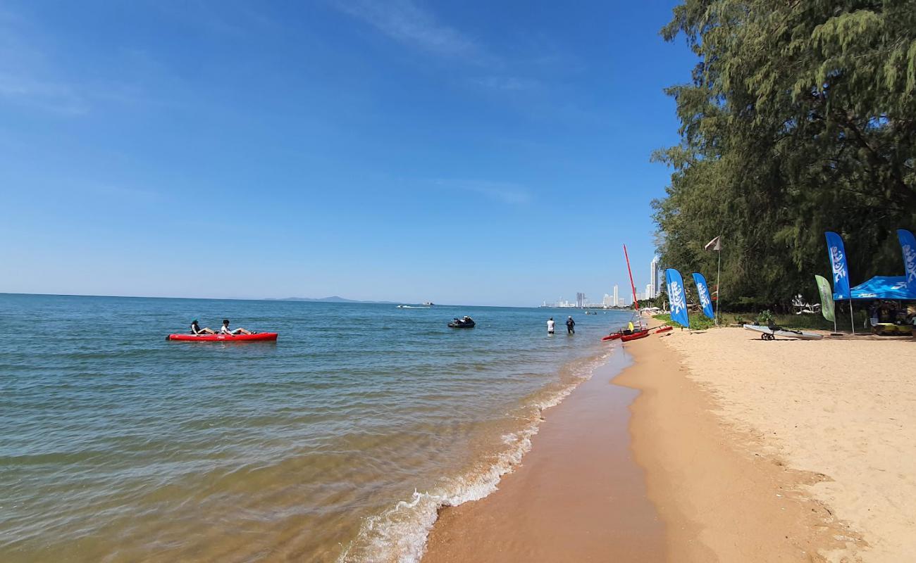 Foto af Golden Beach med lys sand overflade