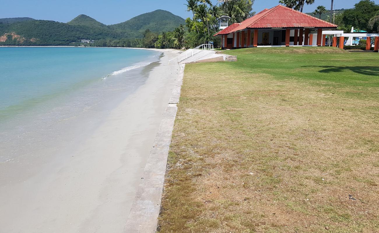 Foto af Toey Ngam Beach med lys sand overflade