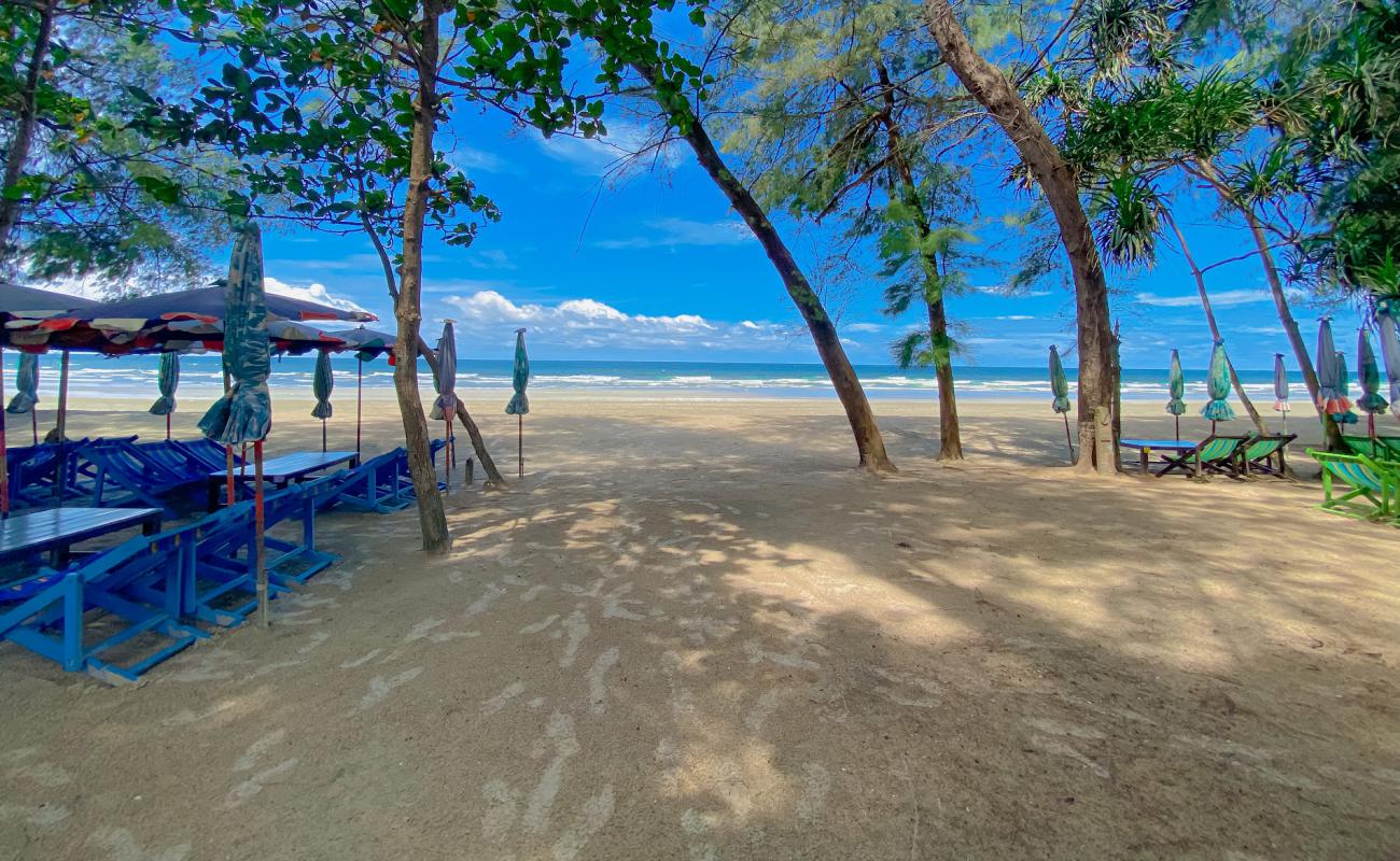 Foto af Rayong beach med lys sand overflade