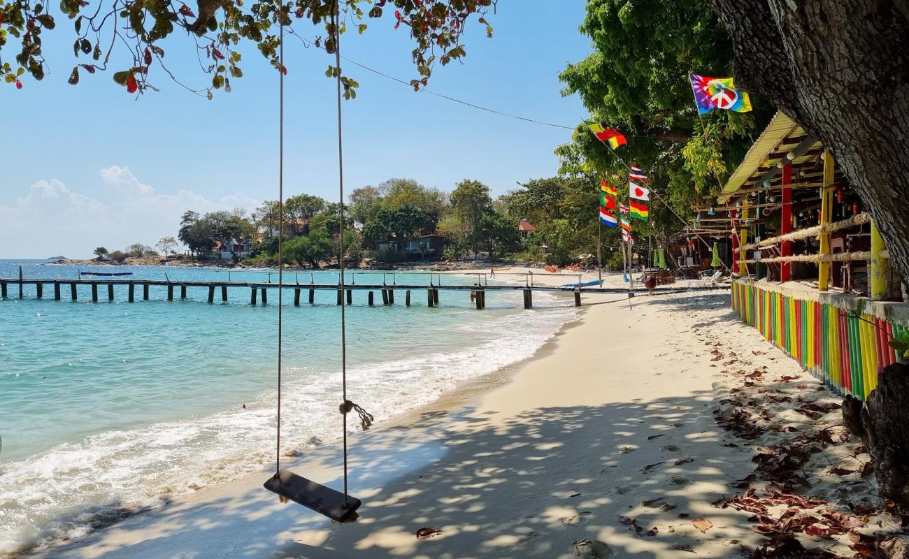 Foto af Cho Beach med hvidt sand overflade