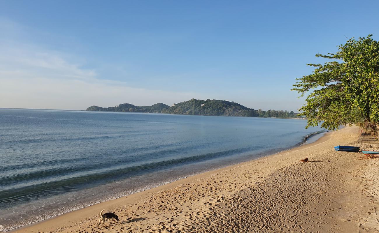 Foto af Hat Sai Kaeo Beach med lys sand overflade