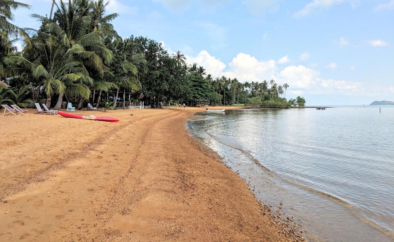 Foto af Sunrise Beach med brunt sand overflade