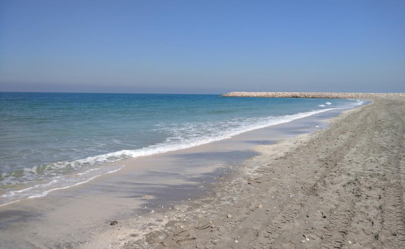 Foto af Rak beach med lys sand overflade