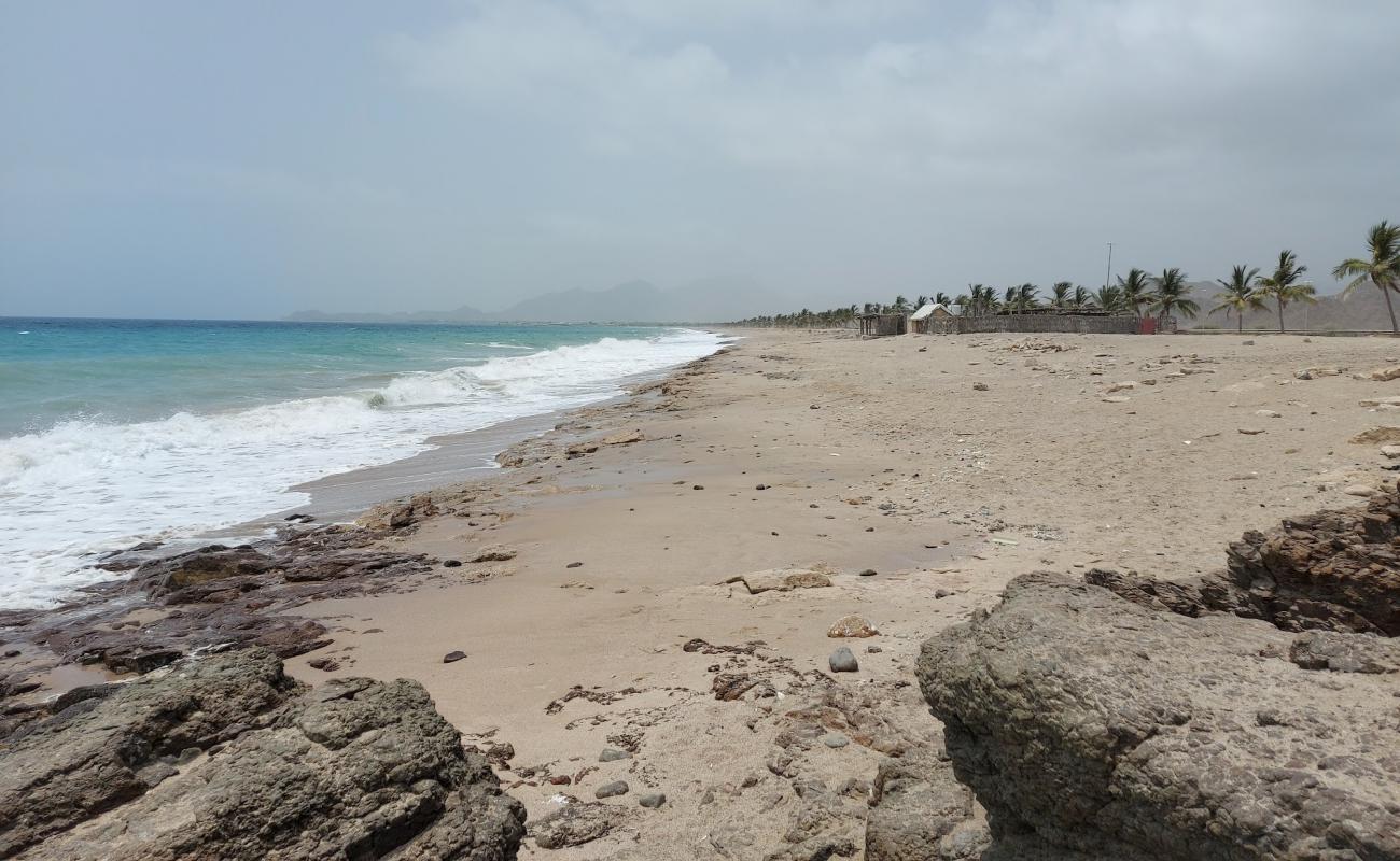 Foto af Dibba Beach med lys sand overflade