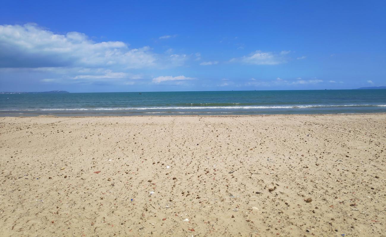 Foto af Beach Hammam chatt med lys sand overflade