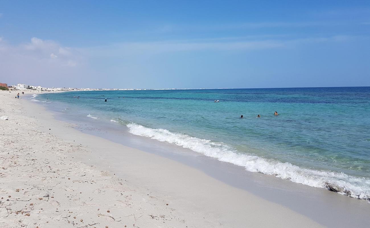 Foto af Plage Salakta med hvidt sand overflade