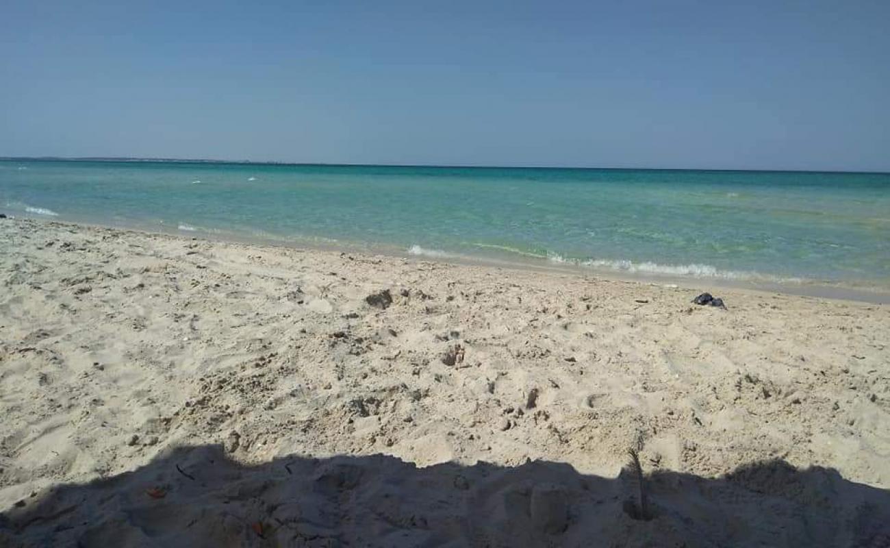 Foto af Ghabana beach med hvidt sand overflade