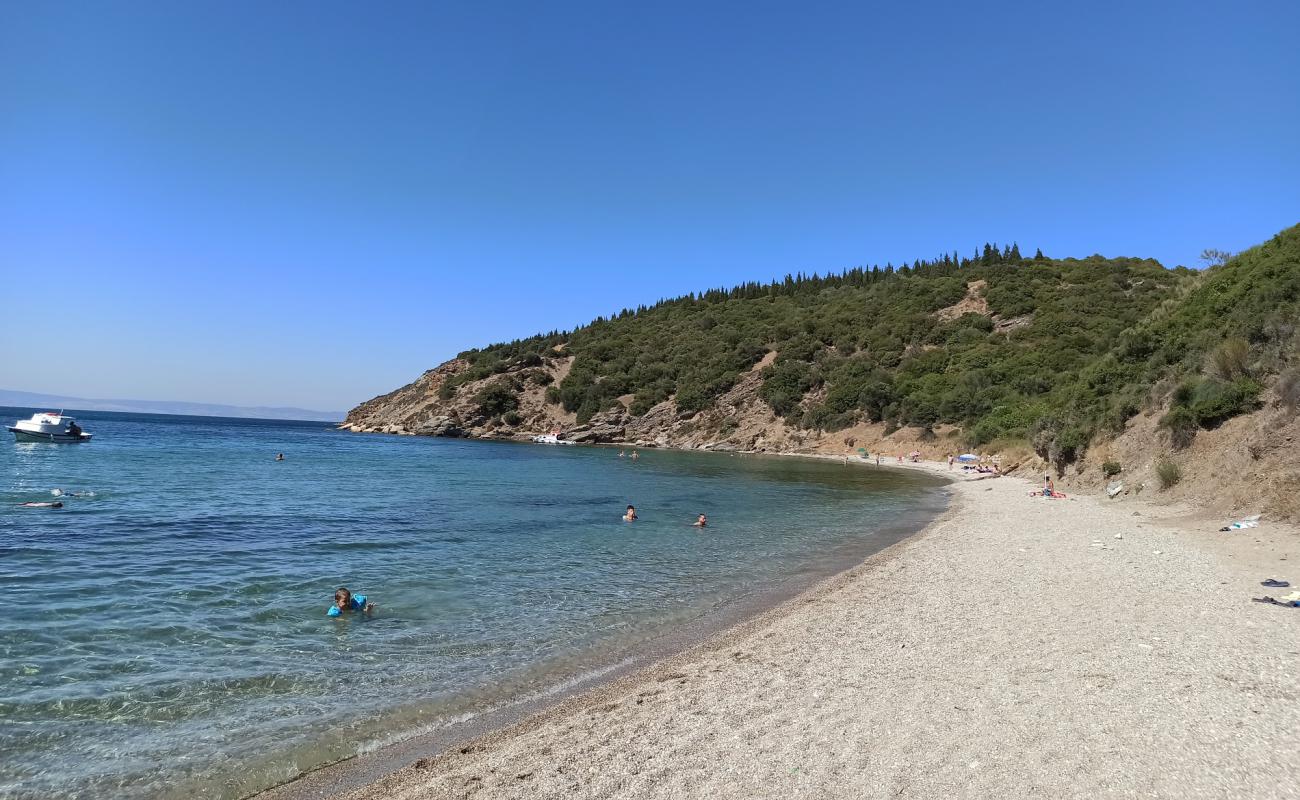 Foto af Uzundere beach med lys sand overflade