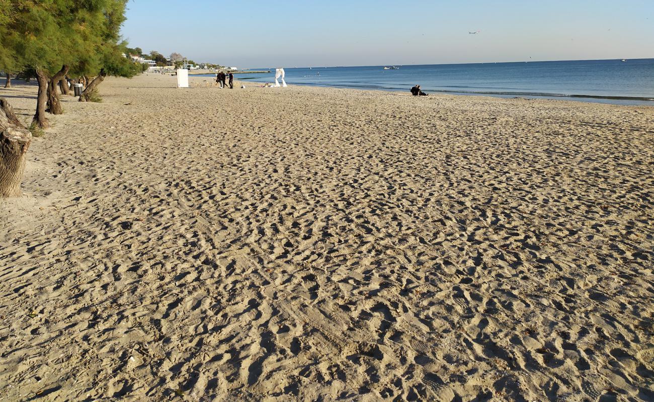 Foto af Tarihi haylayf beach med lys sand overflade