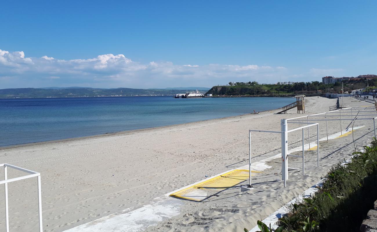 Foto af Hamzakoy beach med brunt sand overflade