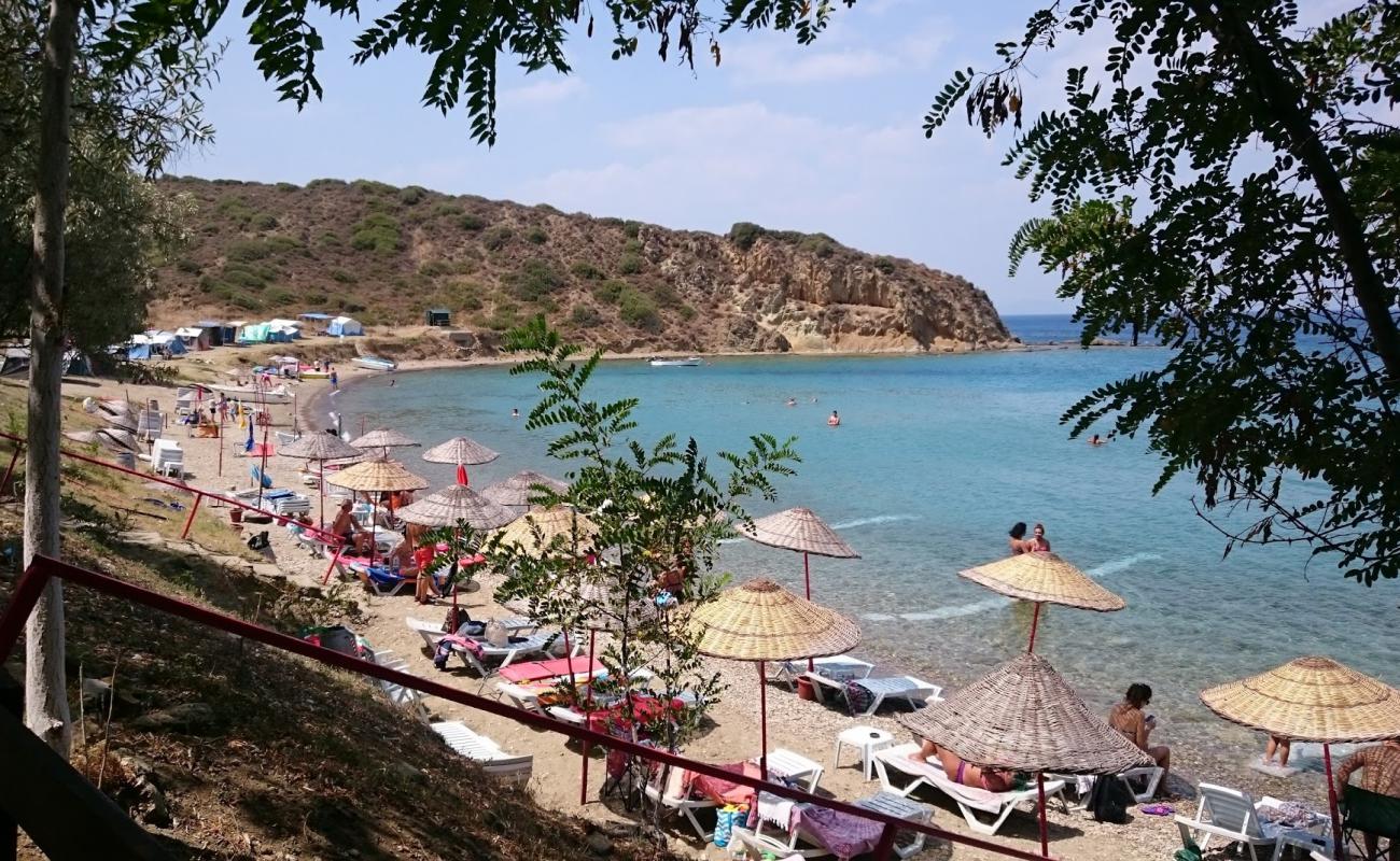 Foto af Fatma Kadin beach med let sand og småsten overflade