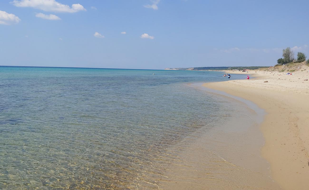 Foto af Vakif beach med lys fint sand overflade