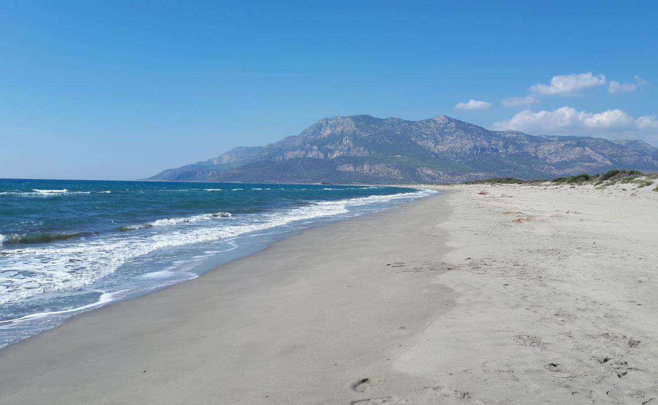 Foto af Kumluova beach med brunt sand overflade