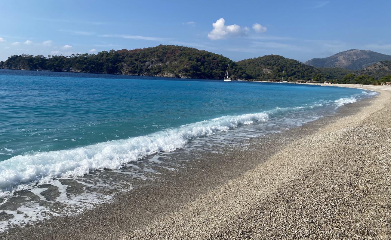 Foto af Oludeniz strand med let fin sten overflade