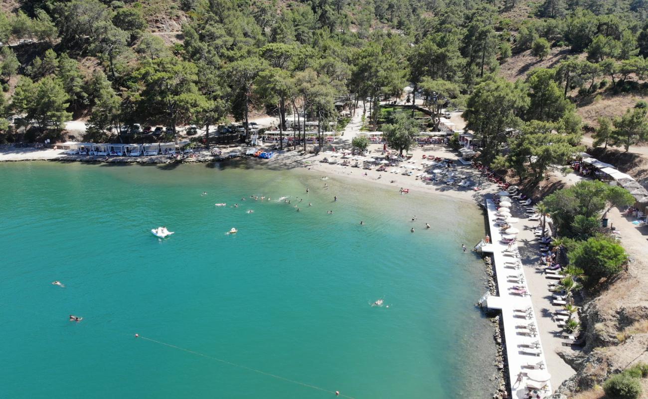 Foto af Little Samanlik beach med let sand og småsten overflade