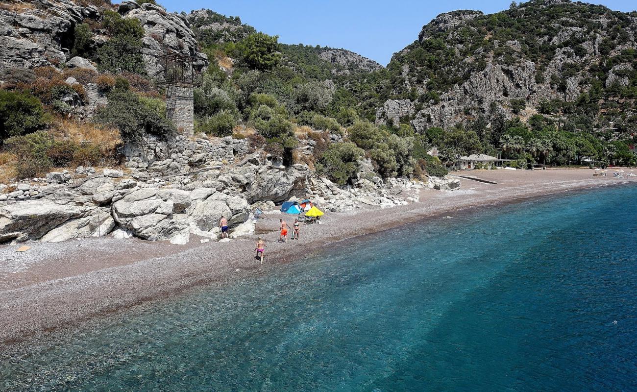 Foto af Ciftlik beach med sort sand og småsten overflade