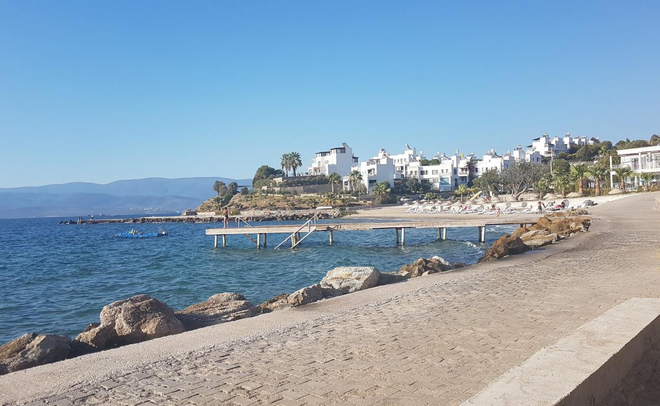 Foto af Oba Beach med lys sand overflade