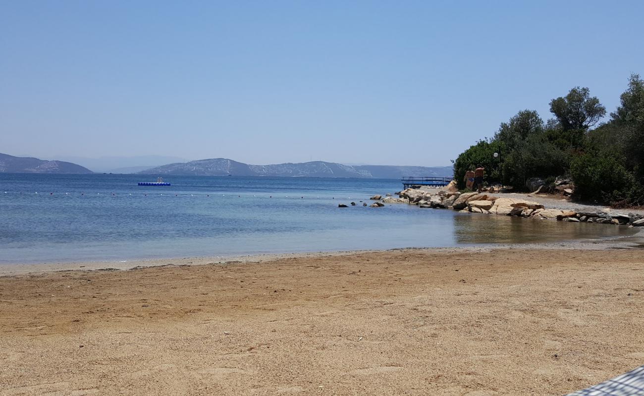 Foto af Tepekoy Cd. beach med let sand og småsten overflade