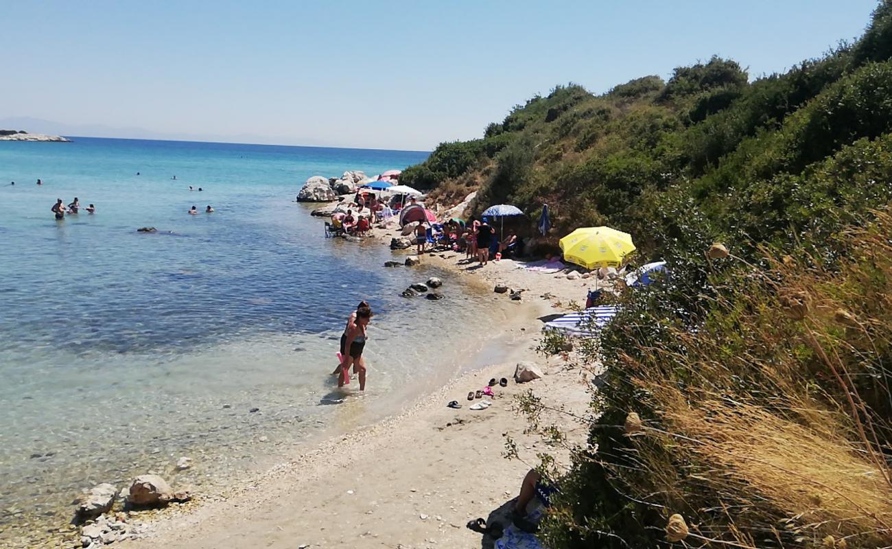 Foto af Cennetkoy beach med let sand og småsten overflade