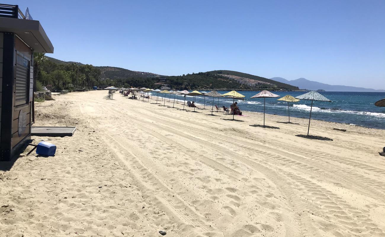 Foto af Pigale Strand med lys sand overflade