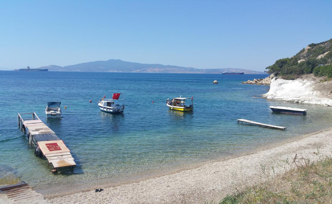 Foto af Kostem Village beach med let sten overflade