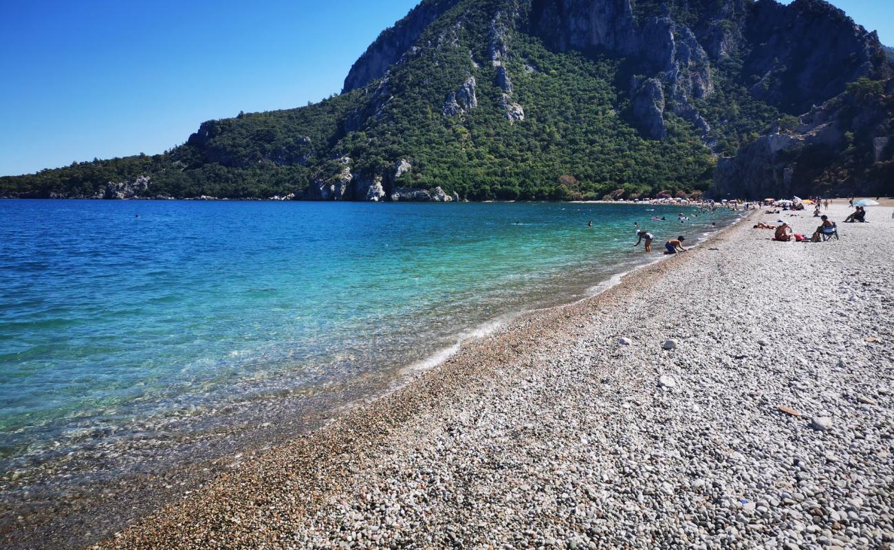 Foto af Olimpos Plaji med sort sand og småsten overflade