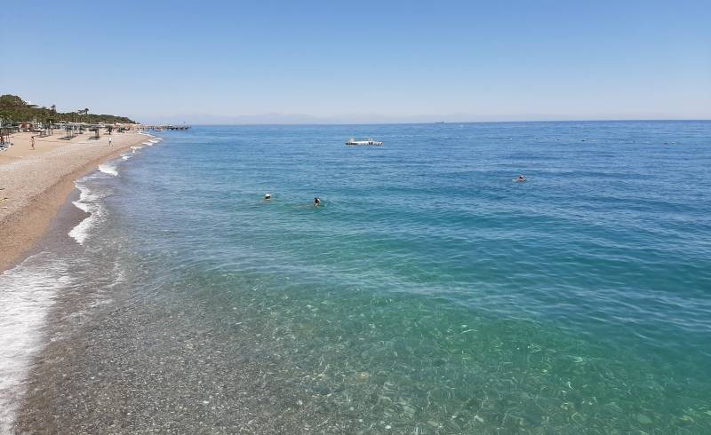 Foto af Goynuk Strand III med sort sand og småsten overflade