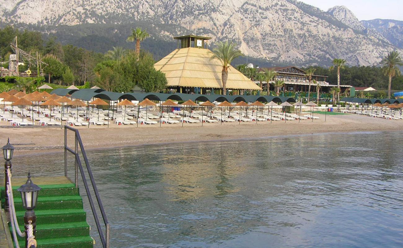 Foto af Beldibi hotel beach med gråt sand og småsten overflade