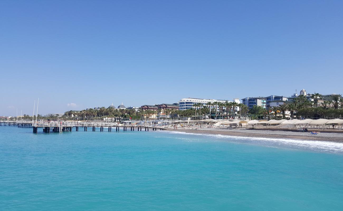 Foto af Sea Garden beach III med let sand og småsten overflade