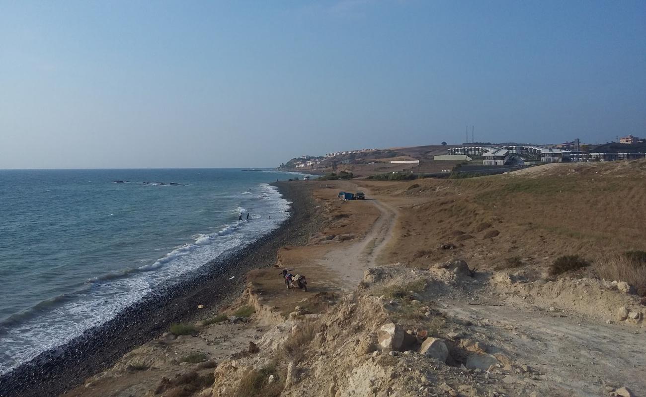 Foto af Deniz beach med grå sten overflade