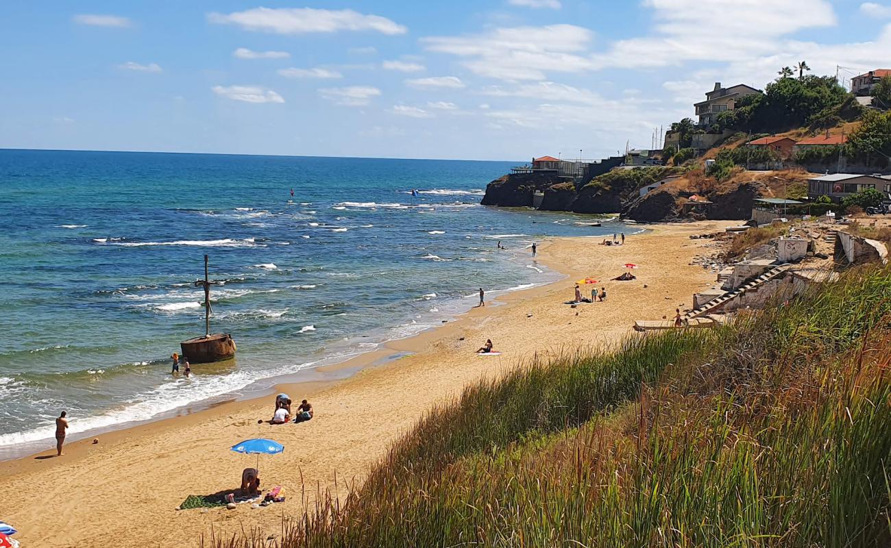 Foto af Kisirka Village beach med lys sand overflade