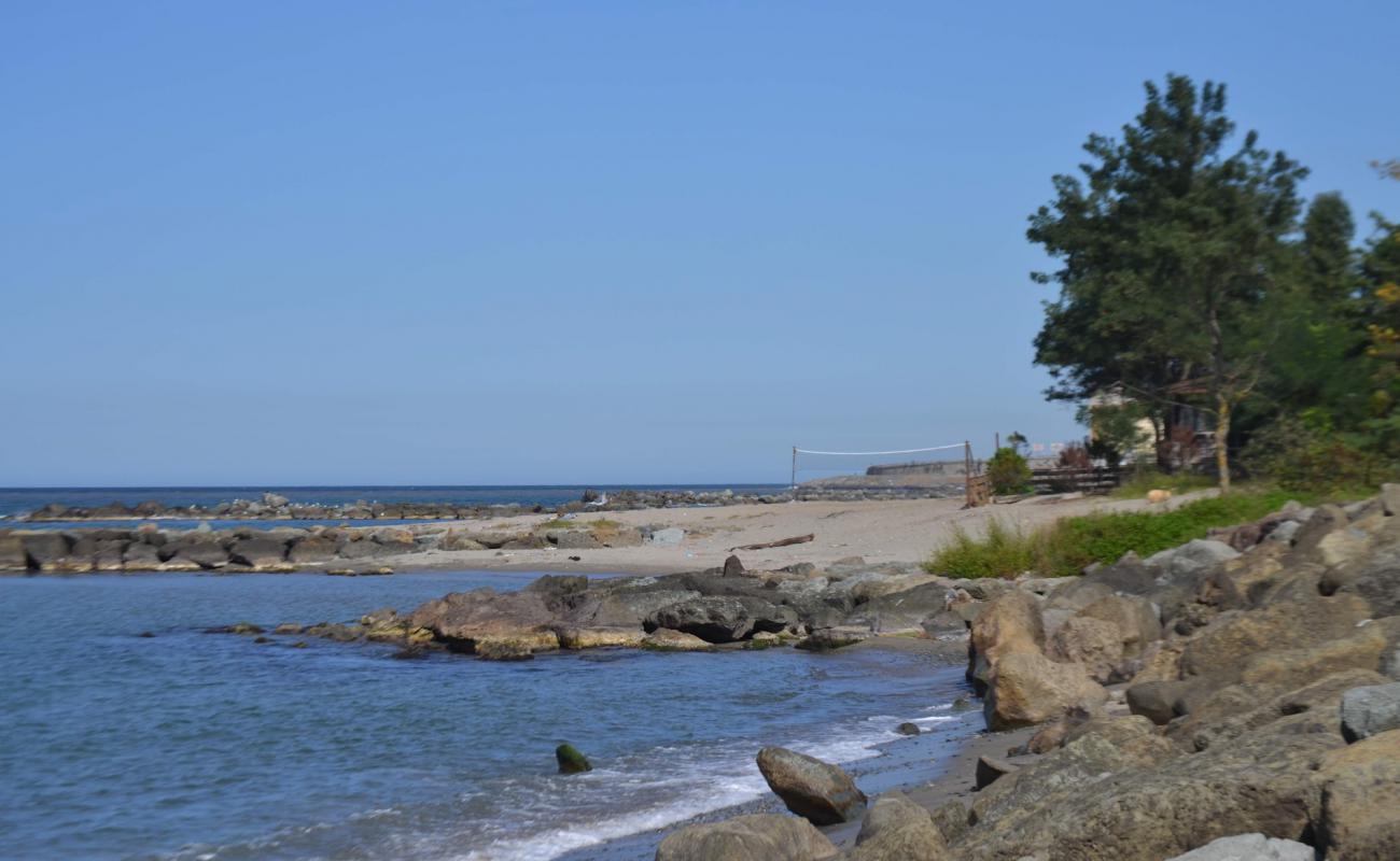 Foto af Kiyicik Family Beach med gråt sand og sten overflade