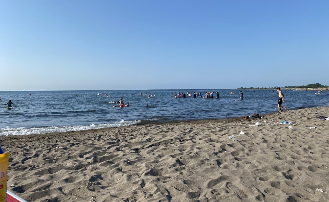 Foto af Costal Sahili med grå sand overflade