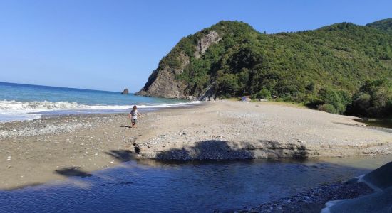 Kayran Yali Beach