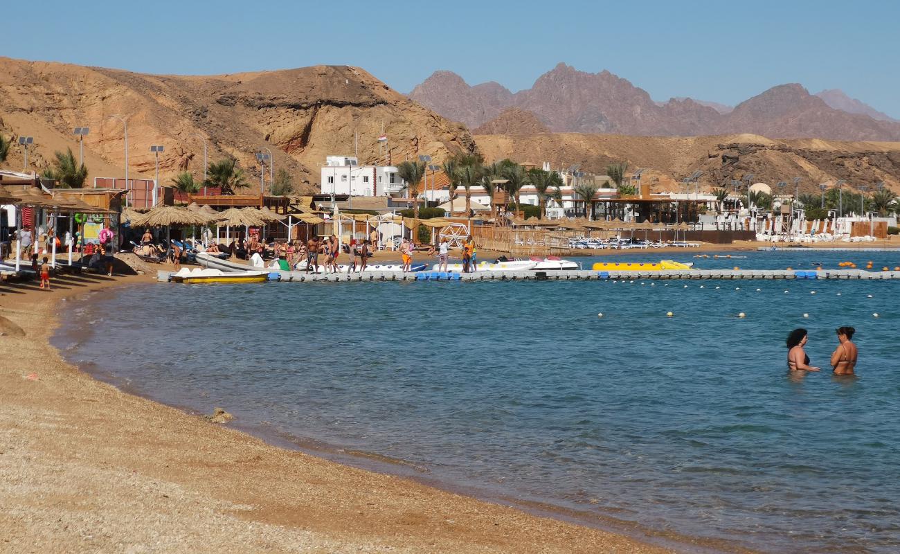 Foto af Hala beach med lys sand overflade