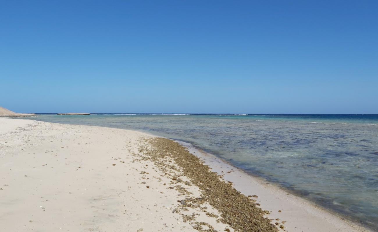 Foto af Marsa Egla beach med lys sand overflade