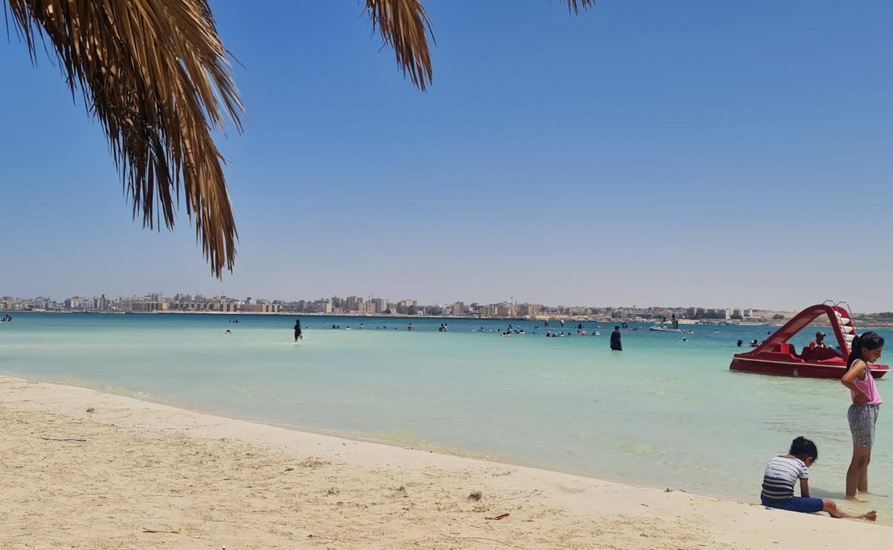 Foto af San Giovanni Cleopatra Beach med lys sand overflade